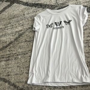 white tee-shirt. size xs.